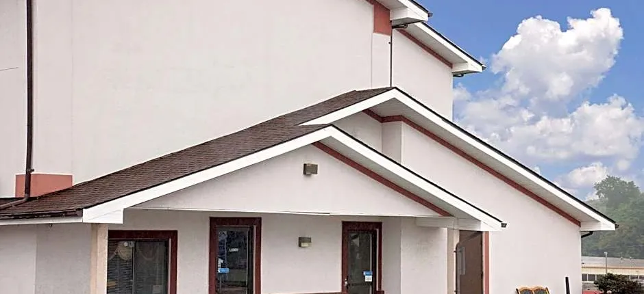 Hillside Inn & Suite