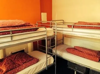 The Grapevine Seafront - Hostel