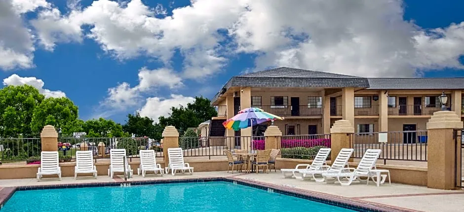 Days Inn by Wyndham Ruston LA