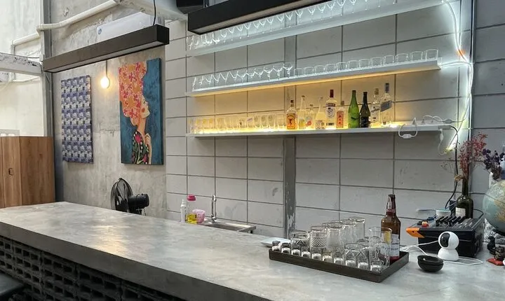 Old Bar Bangkok House