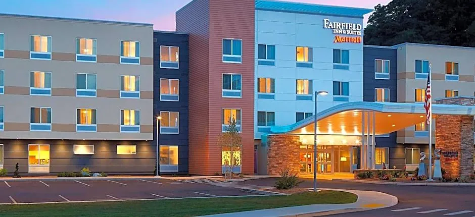 Fairfield Inn & Suites by Marriott Springfield Northampton/Amherst
