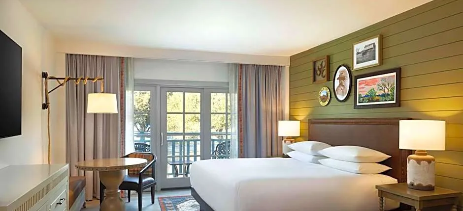 Hyatt Regency Hill Country Resort & Spa