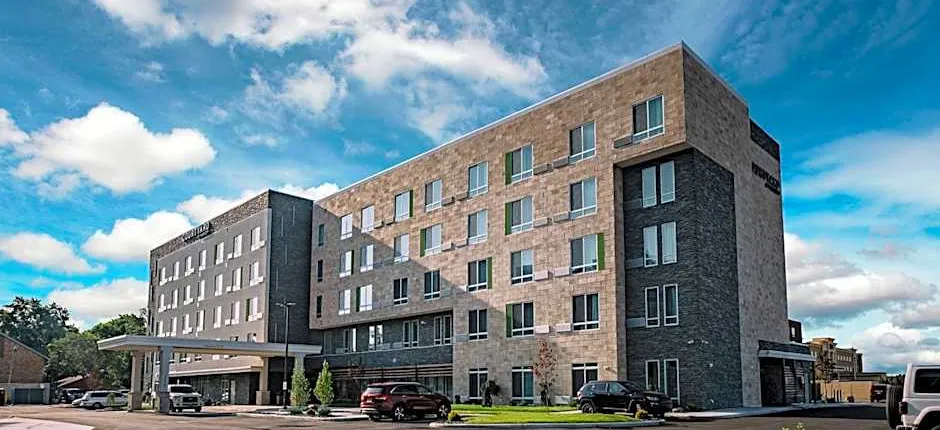 Courtyard by Marriott Toledo West