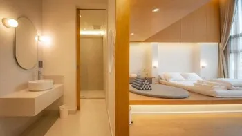 Vaeh Viean Silom, Bangkok