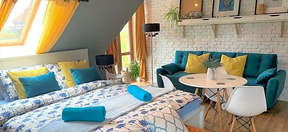 Dom z Sauną i Jacuzzi- na wyłączność lub pokoje