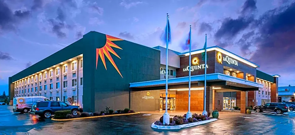 La Quinta Inn & Suites by Wyndham Seattle-Federal Way