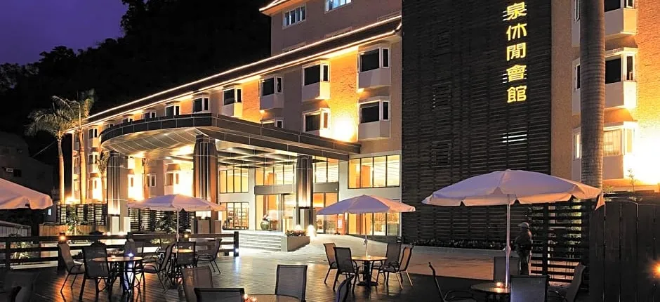 Hoya Hot Springs Resort & Spa