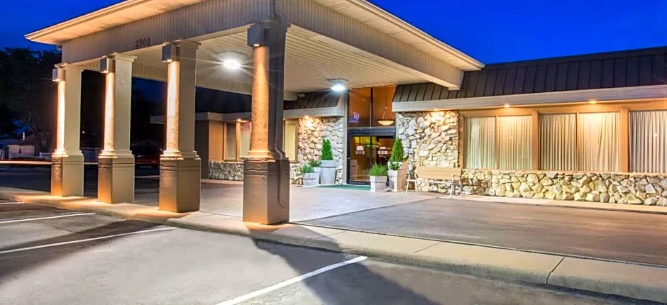 Ramada by Wyndham Midtown Grand Island
