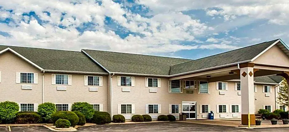 Quality Inn & Suites Dixon Near I-88
