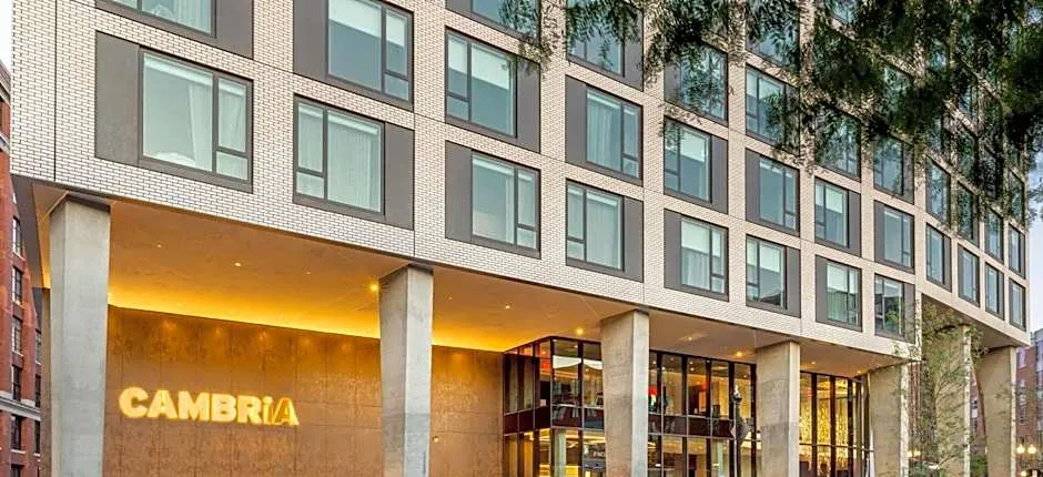 Cambria Hotel Boston Downtown-Seaport
