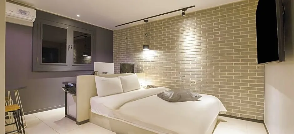 Stay Inn Hotel