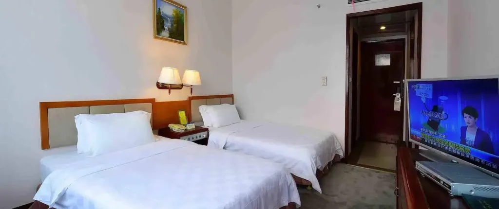 The Overseas Chinese Building Hotel