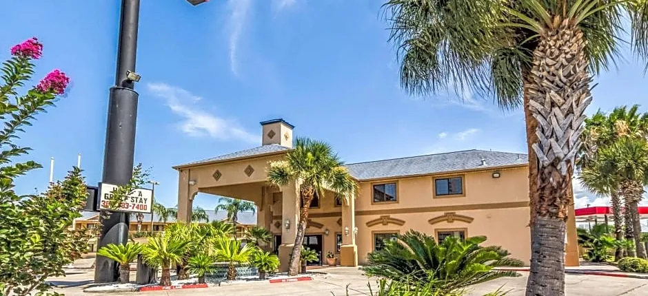 Econo Lodge Inn & Suites Corpus Christi