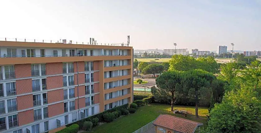 Comfort Aparthotel Toulouse Metropole