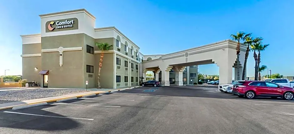 Comfort Inn & Suites Surprise Near Sun City West