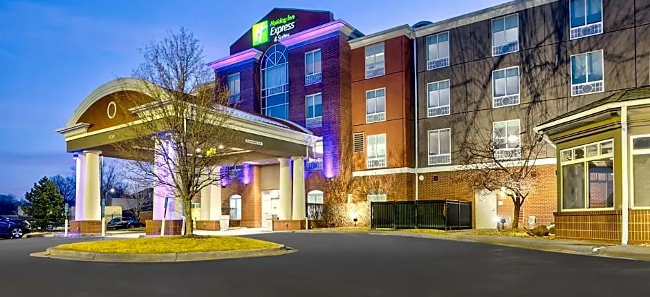 Holiday Inn Express Hotel & Suites Kansas City - Grandview