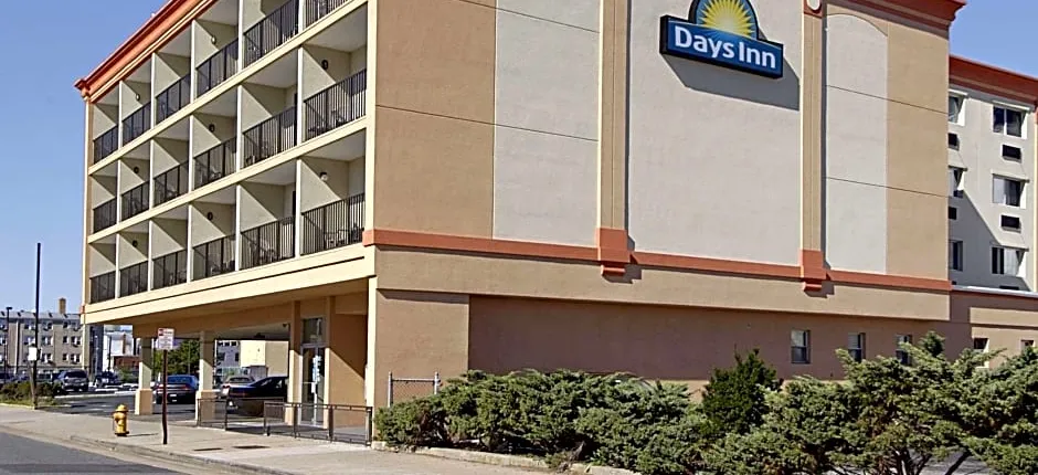 Days Inn by Wyndham Atlantic City Beachblock