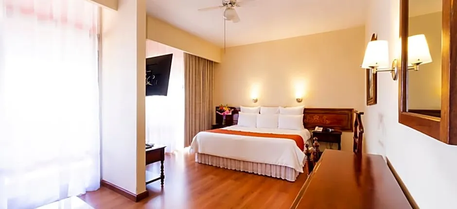 Plaza Uruapan Hotel