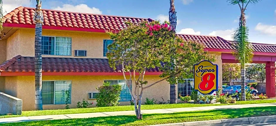 Super 8 by Wyndham Upland Ontario CA
