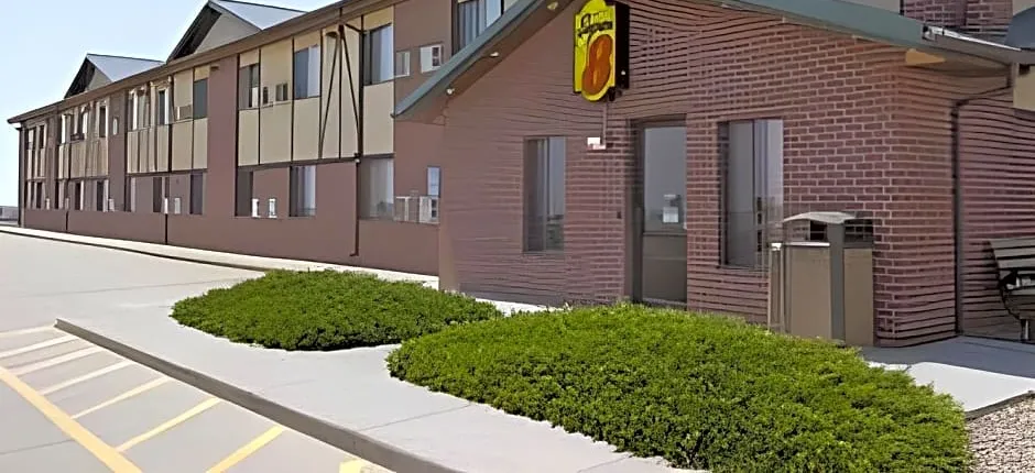 Super 8 by Wyndham Murdo