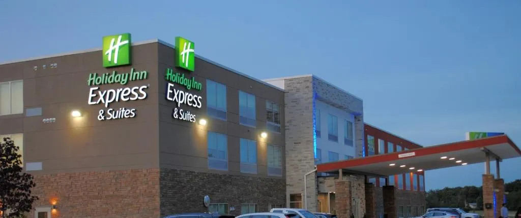 Holiday Inn Express & Suites Columbia City, an IHG Hotel