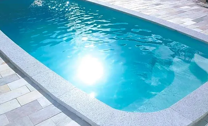 Chácara com piscina em Itanhaém
