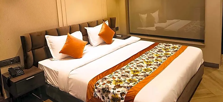 Qotel Signature Coleman Janakpuri