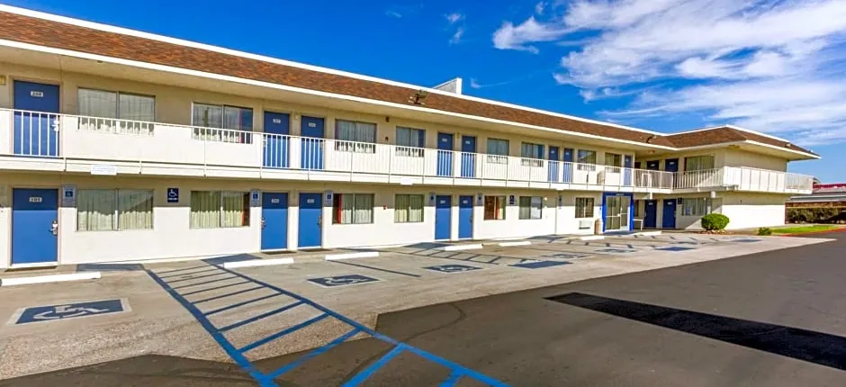 Motel 6 Phoenix North - Bell Road