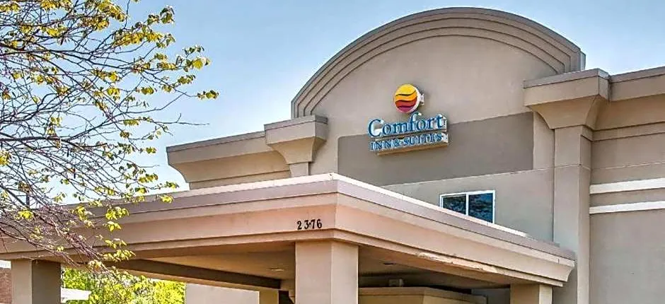 Quality Inn & Suites Ann Arbor Hwy 23