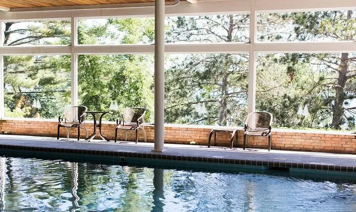 Maddens on Gull Lake