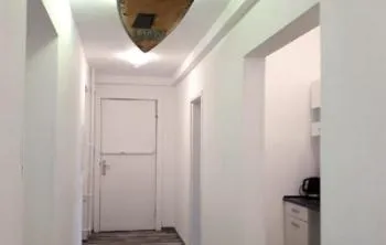 Hostel 199