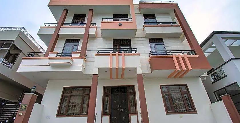 OYO 15892 Friends Residency