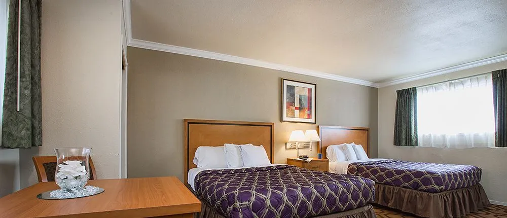 SOMA Park Inn – Civic Center