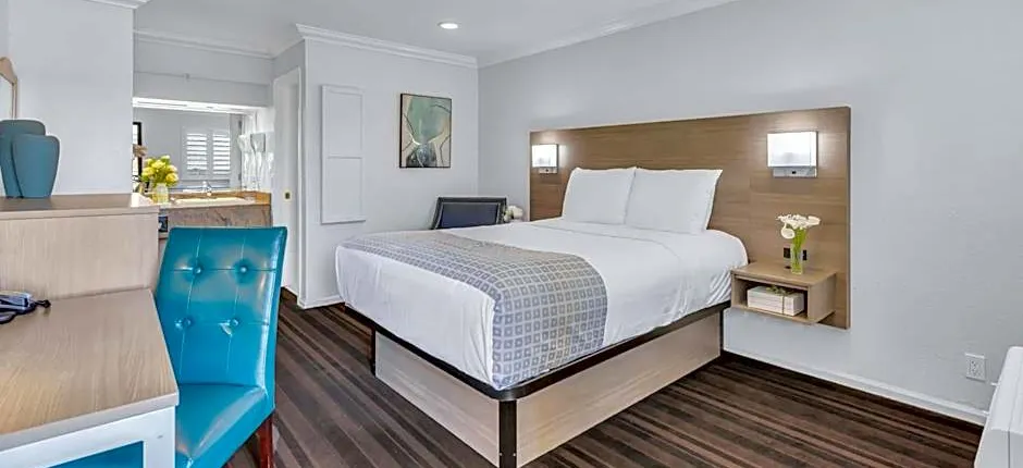 Napa Valley Hotel & Suites