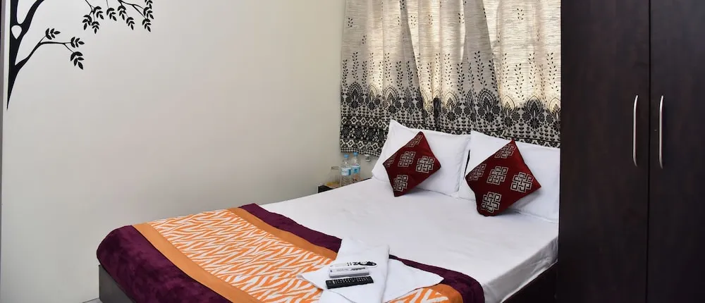 Hotel Royal Front Residency