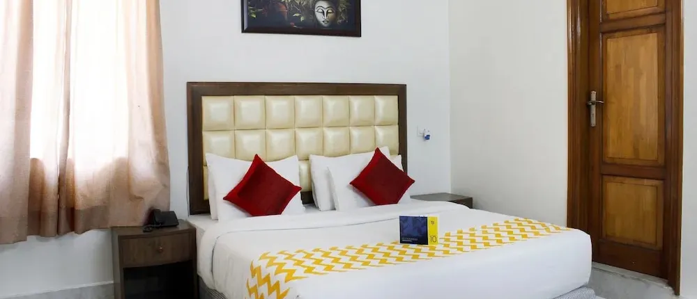 Fabhotel Hill View Suites