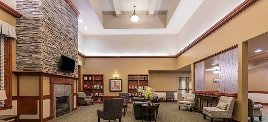 Clarion Hotel & Suites