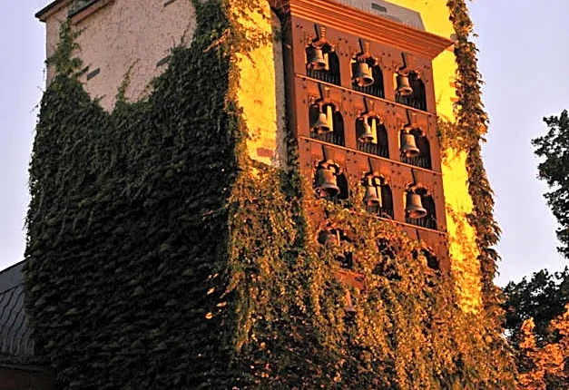 Breuer's Rudesheimer Schloss