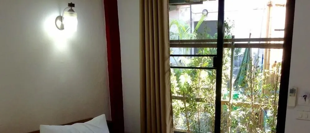 BC guesthouse Si Phraya