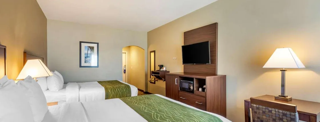Clarion Inn & Suites John Wayne Airport