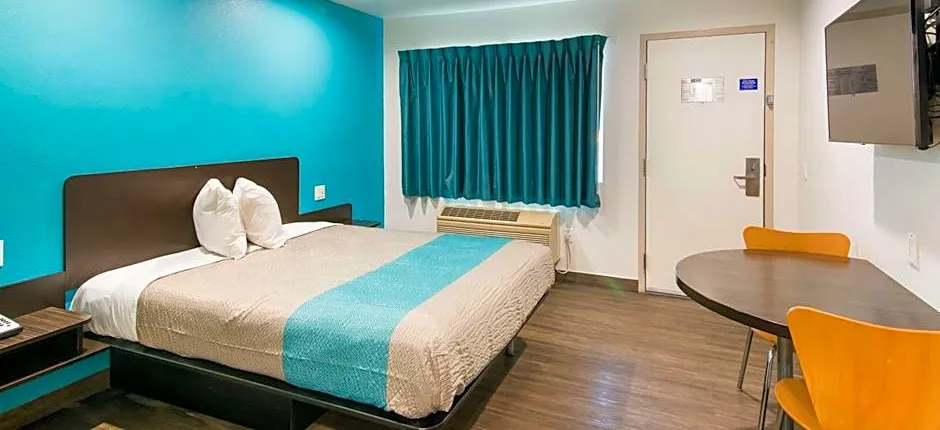 Motel 6-South El Monte, CA - Los Angeles