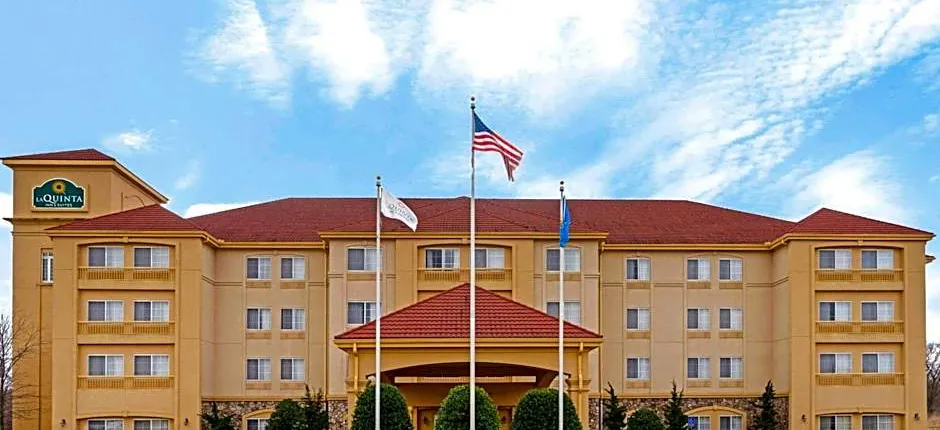 La Quinta Inn & Suites by Wyndham Stillwater -University Area