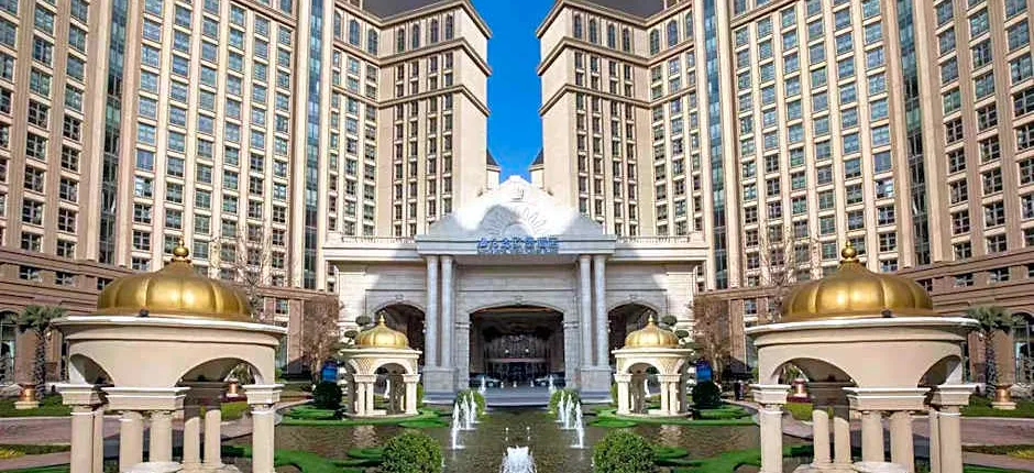 Ocean Flower Island castle hotel