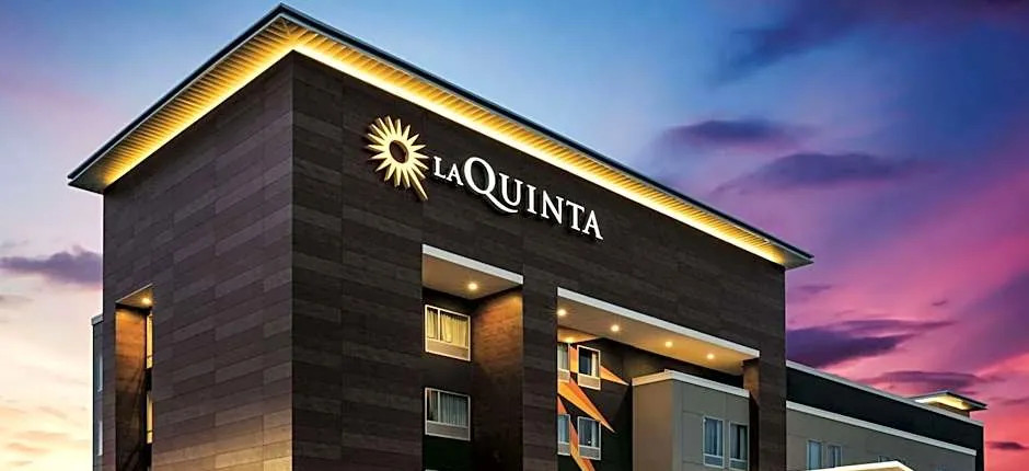 La Quinta Inn & Suites by Wyndham McDonough