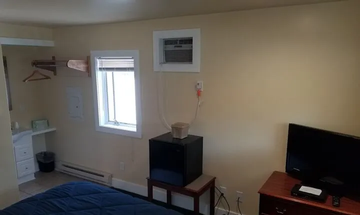 Captains Quarters Motel