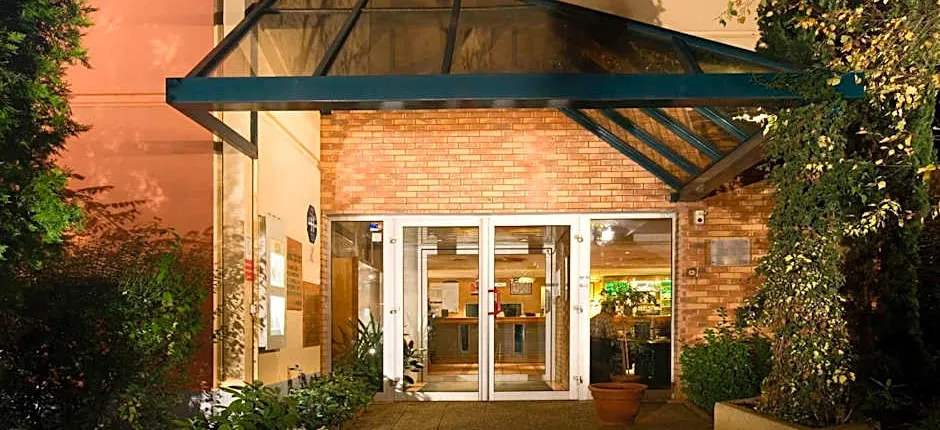 B&B HOTEL Grenoble Universite 2