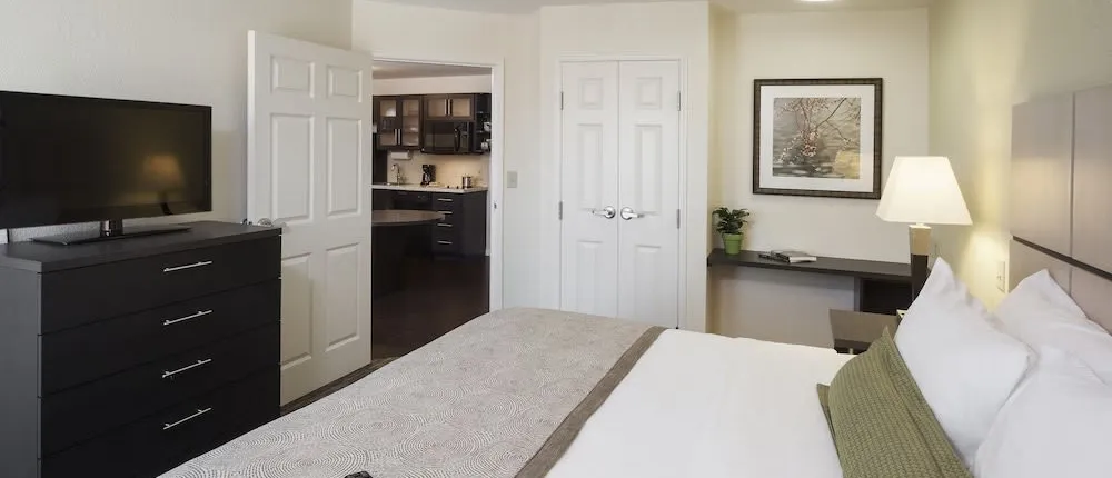 Candlewood Suites Memphis East, an IHG Hotel