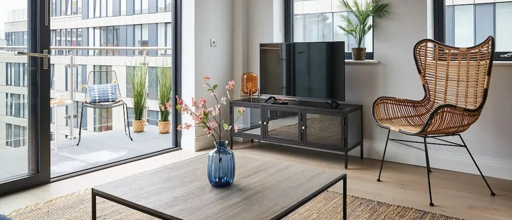 Kings Oak House by Viridian Apartments