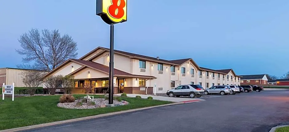 Super 8 by Wyndham Spirit Lake/Okoboji
