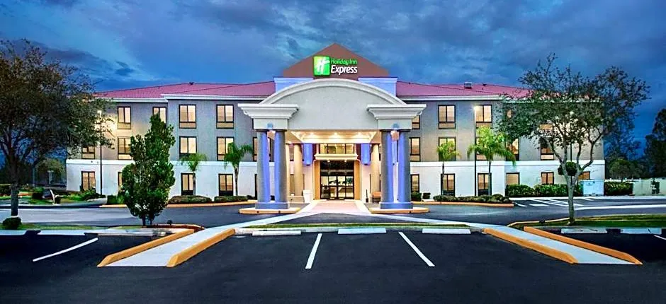 Holiday Inn Express & Suites Sebring By IHG